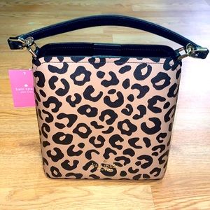 kate spade Small Darcy Bucket - leopard print